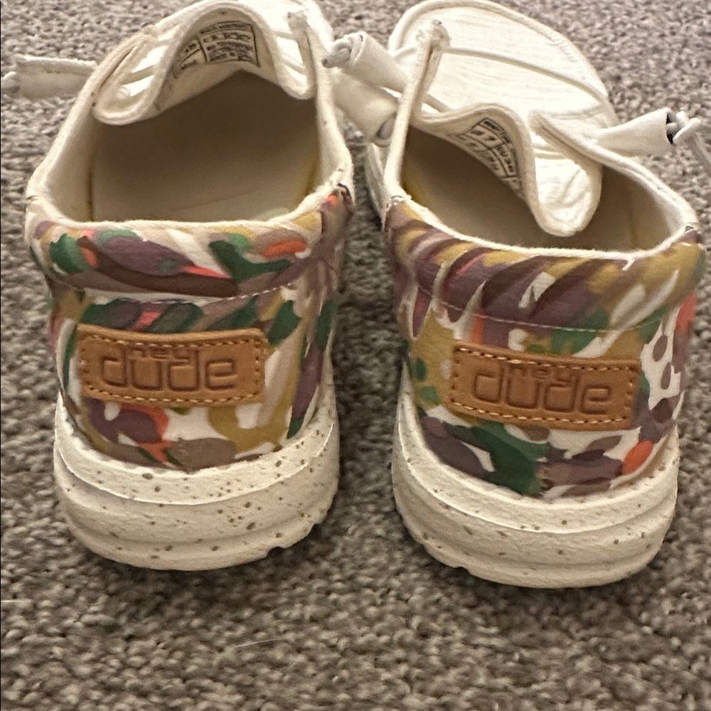 Women’s Hey Dude Wendy shoes - Picture 4 of 5